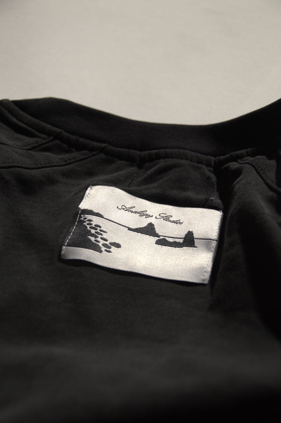 Analogy Tee "Pharos" Black